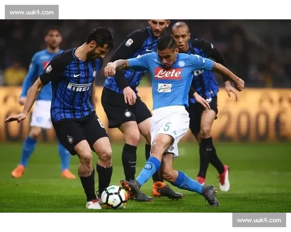 意甲联赛焦点战:尤文图斯迎战国际米兰,罗马挑战那不勒斯争夺前四位置 意甲联赛焦点战:尤文图斯迎战国际米兰,罗马挑战那不勒斯争夺前四位置