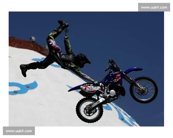 激情四溢篮球直播全程解说赛事精彩瞬间不容错过